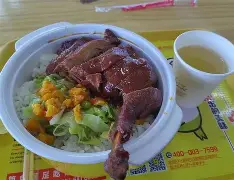 亚博体育登录入口-赛前勒沃库森备战荷甲；临场应变细节曝光；质疑声仍在；高层口径保持一致