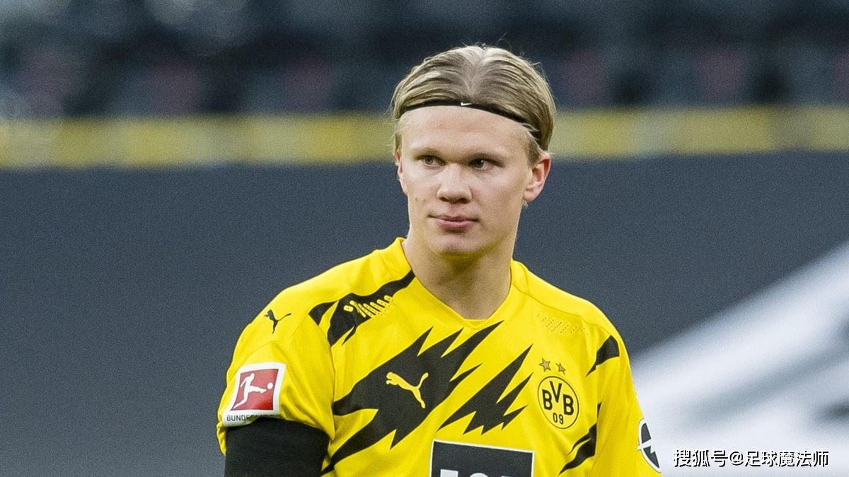 亚博体育官方-关键时刻多特蒙德备战法国杯，主帅复盘细节曝光，赛场秩序良好，更衣室氛围转暖